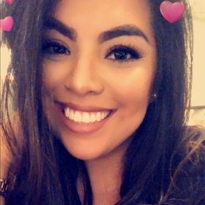 Meet your Posher, Noemi